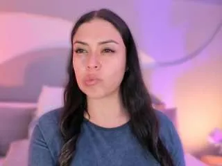 Offline nicolle-w on CamSoda