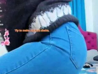 Freechat ninadee on CamSoda