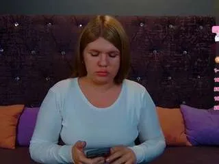 Offline norahardman on CamSoda