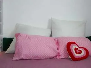 Freechat noreenbeverley on CamSoda