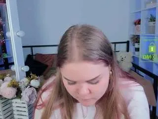 Offline oliviaacherry on CamSoda