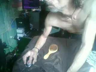 Freechat oneinchlol on CamSoda