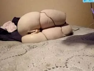 Offline palelaram on CamSoda