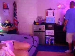 Offline pappyslilfreak on CamSoda