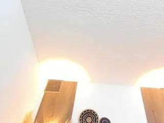 Freechat paris-hot on CamSoda