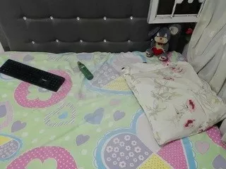 Offline perla-hott1 on CamSoda