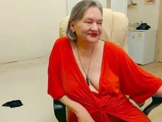 Offline pervertgrandma on CamSoda