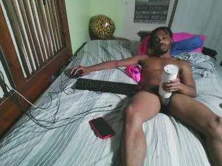 petetyn — get naked [100 tokens remaining]