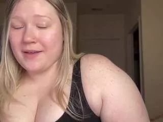 Offline piggyrose on CamSoda