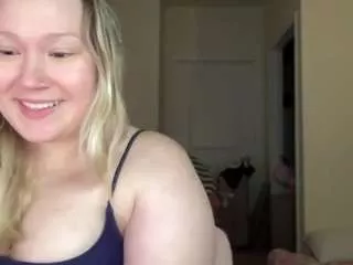 Offline piggyrose on CamSoda