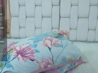 Offline playfulcurvyy on CamSoda