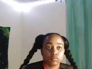 Offline queen-remy19 on CamSoda