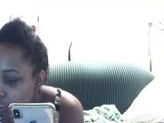 Offline queen-remy19 on CamSoda