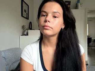 Freechat quennacurrington on CamSoda