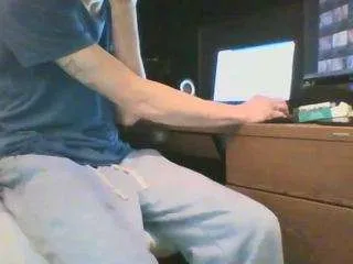 Freechat r3v01ut10n on CamSoda