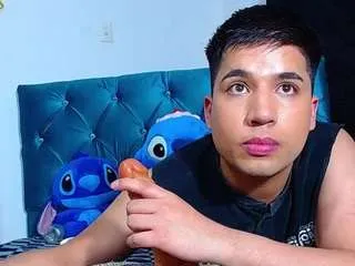 Freechat rahiancooperhot on CamSoda