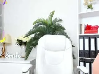 Freechat raisawest on CamSoda