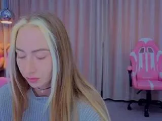 Offline reina-cummingss on CamSoda