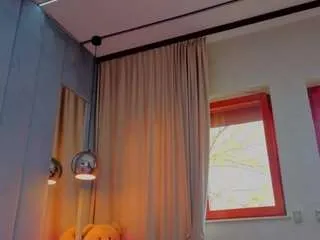 Offline reina-cummingss on CamSoda