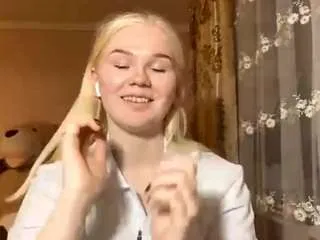 Offline robertalesane on CamSoda