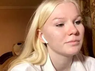 Offline robertalesane on CamSoda