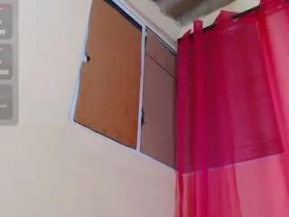 Offline rominafiore on CamSoda