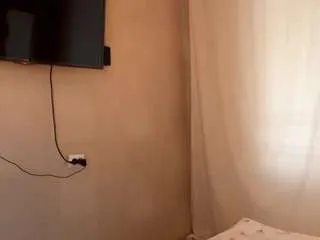 rosellamoye — fuck with lush! Its my first day! Help me today! [90 tokens remaining]