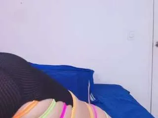 Offline rubi-hops on CamSoda