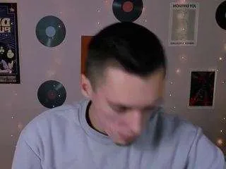 Offline ryan-zen on CamSoda