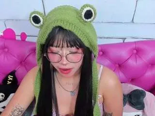 Freechat safiro-agata on CamSoda