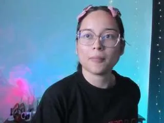 Offline sahantalcerezo on CamSoda