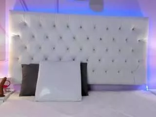 Offline sara-fanny on CamSoda