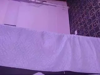 Offline sarakaisy on CamSoda