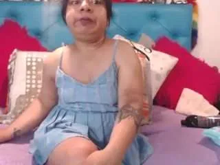 Freechat sarawiills on CamSoda