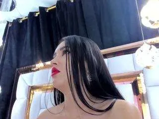 Freechat sarayroyse on CamSoda