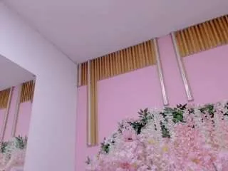 Offline sarenluxx on CamSoda