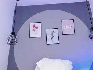 Freechat sarita-duque on CamSoda