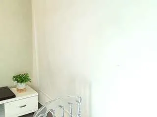 Offline sassy-girl on CamSoda