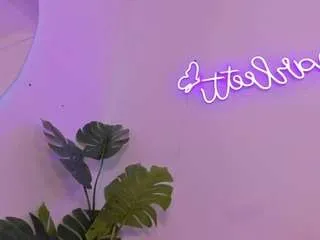 Freechat scarleett-jones on CamSoda