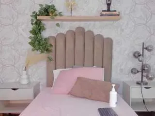 Offline scarlett-bm on CamSoda