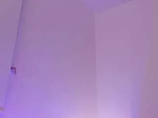 Offline sexishantal1 on CamSoda