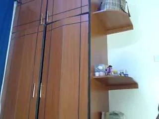 Offline sexy-caramel-goddess on CamSoda