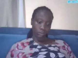 Freechat sexyybutty on CamSoda