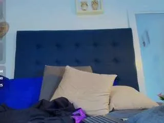 Offline shantallvegga1 on CamSoda