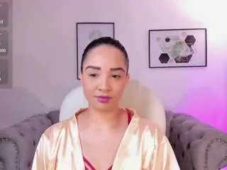 Offline sharon-breezee on CamSoda
