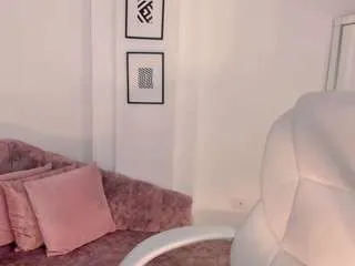 Offline sharon-breezee on CamSoda