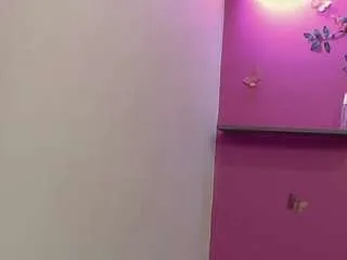 Offline skinnybarbie022 on CamSoda