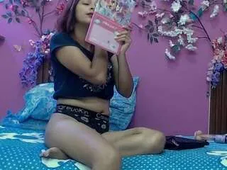 Offline skinnybarbie022 on CamSoda