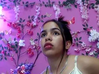 Offline skinnysofia18 on CamSoda