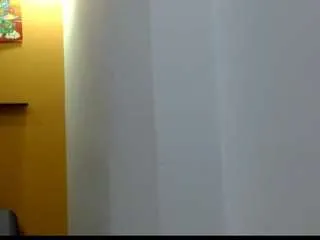 Freechat skinnyverus18 on CamSoda